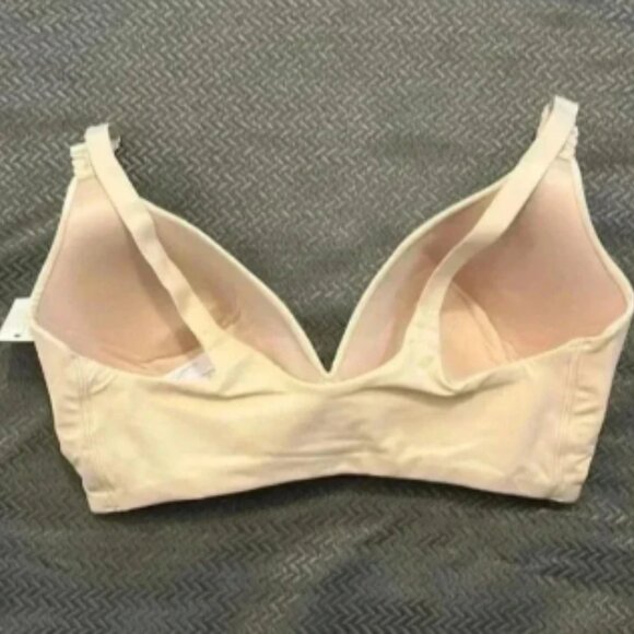NWT bra 38 D - Picture 1 of 3